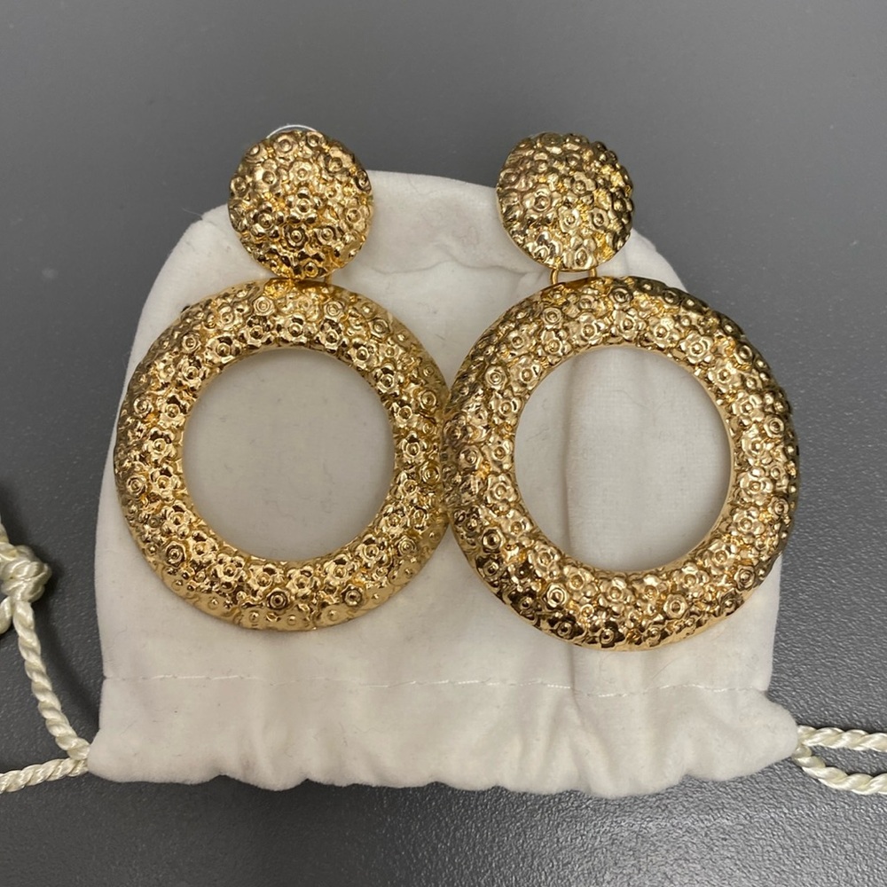 Textured gold earrings